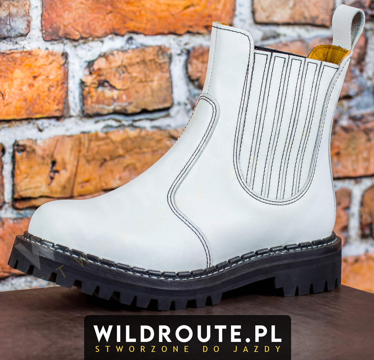 Buty na choppera WILDROUTE V1 białe